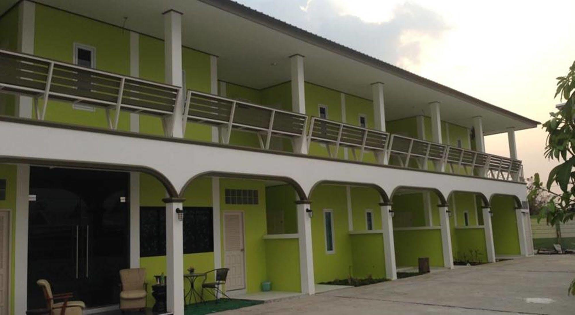 Saraburi Garden Resort מראה חיצוני תמונה