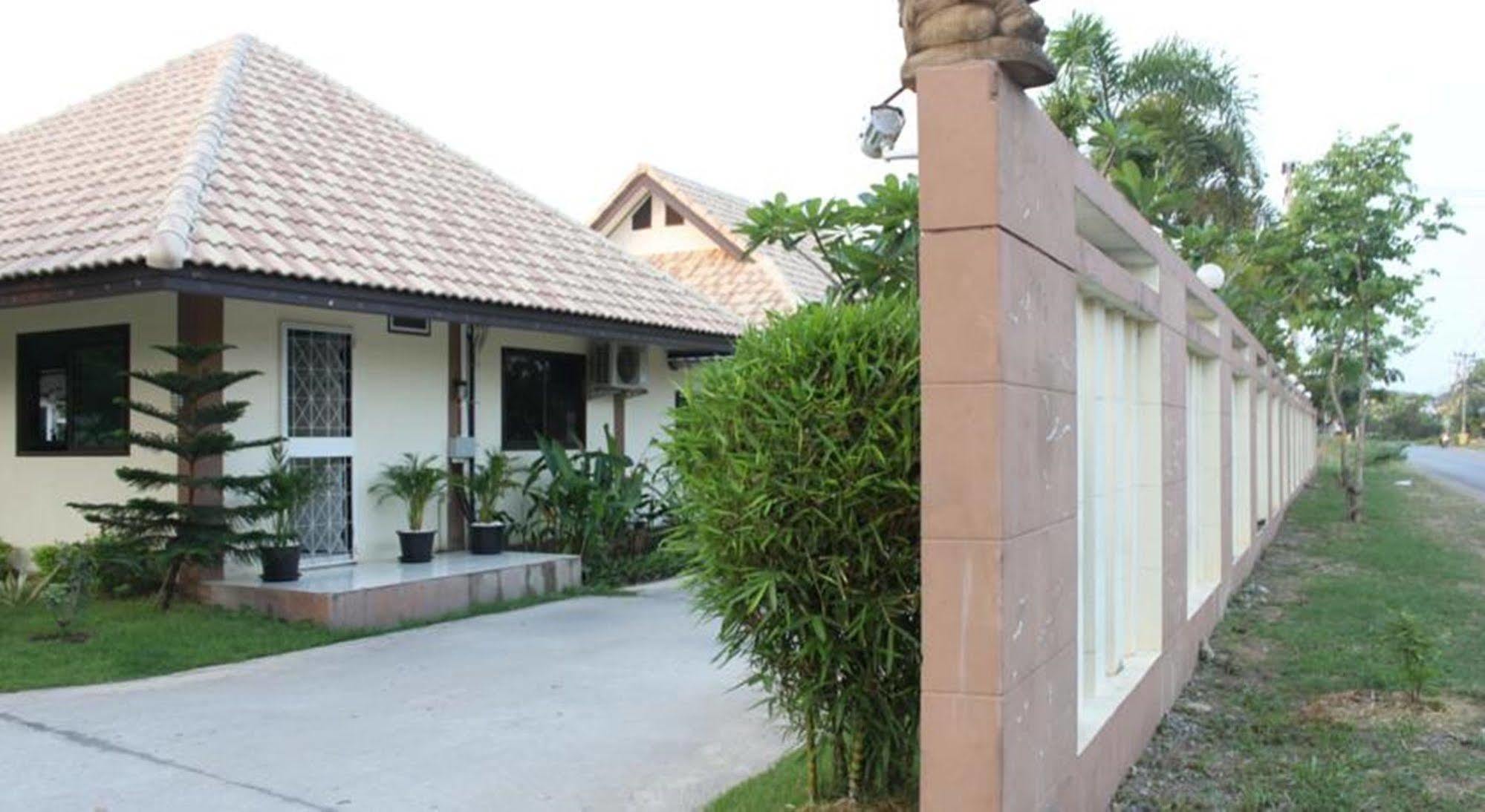 Saraburi Garden Resort מראה חיצוני תמונה